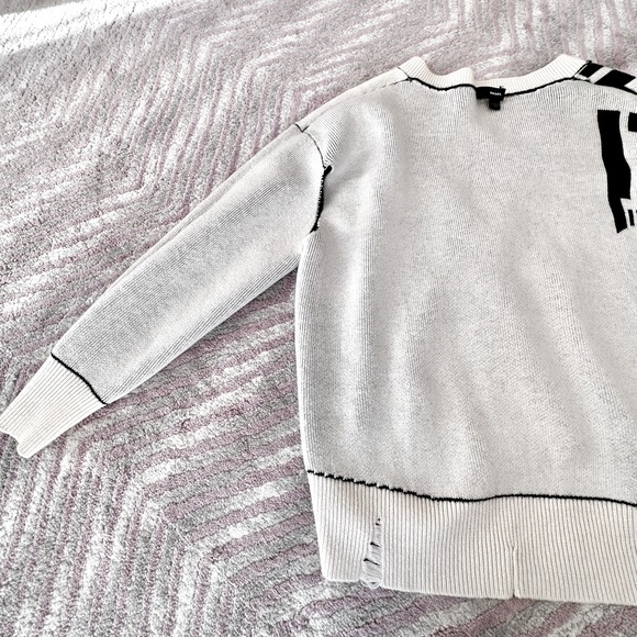 Diesel cutout black and white print sweater. Size S. Very good condition - Picture 9 of 10